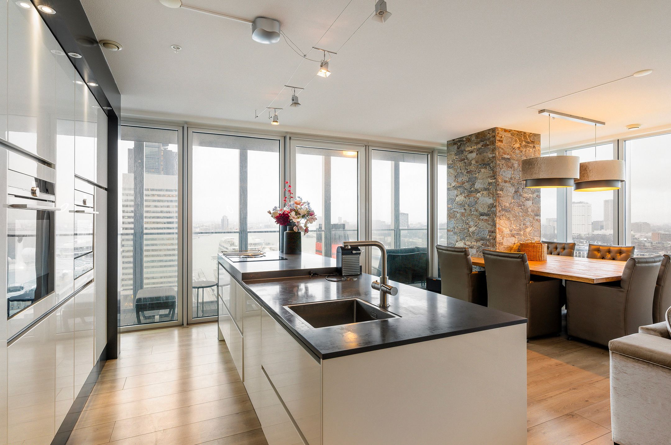 Foto 12 van Wilhelminakade 323