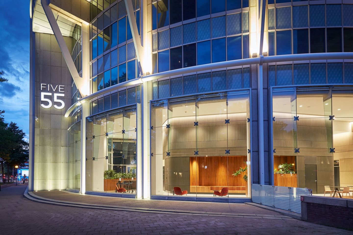 View photo 4 of Blaak 555