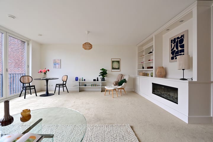 Photo 4 of Burgemeester de Bordesstraat 56