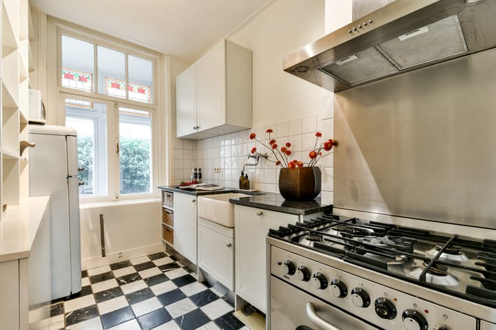 Foto 18 van Justus van Effenstraat 44