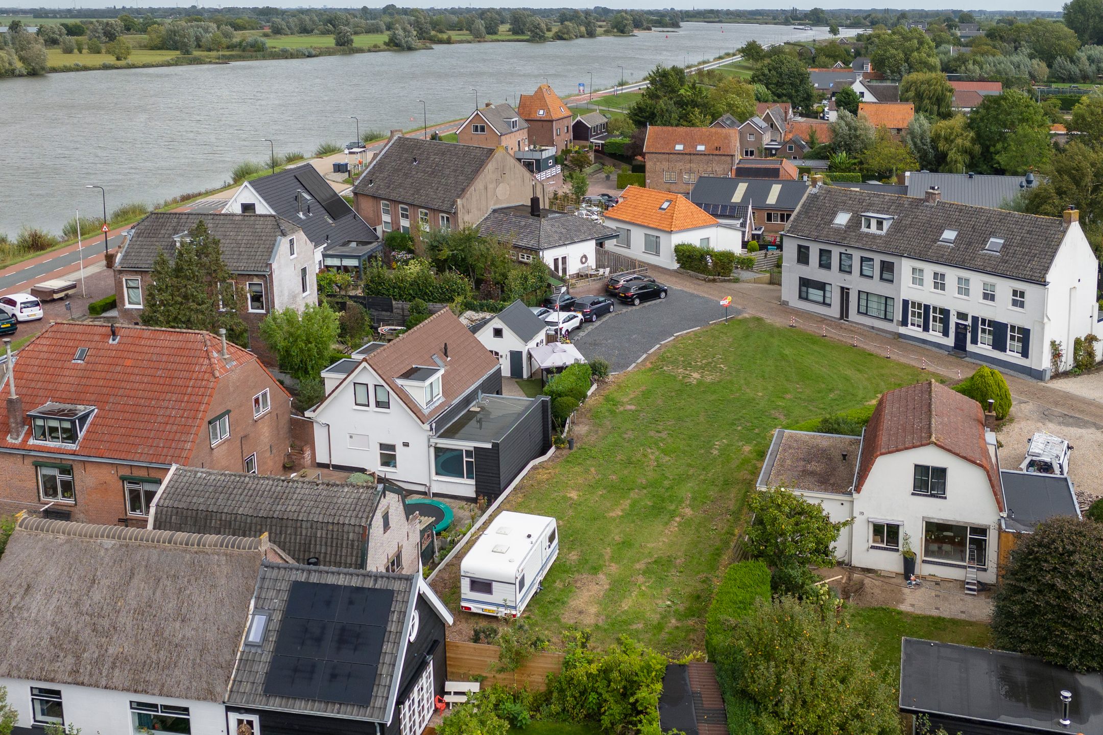 Foto 7 van Waal - Bouwkavel Twee-onder-één kapwoning