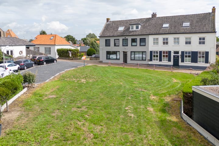 Photo 12 of Waal - Bouwkavel Twee-onder-één kapwoning