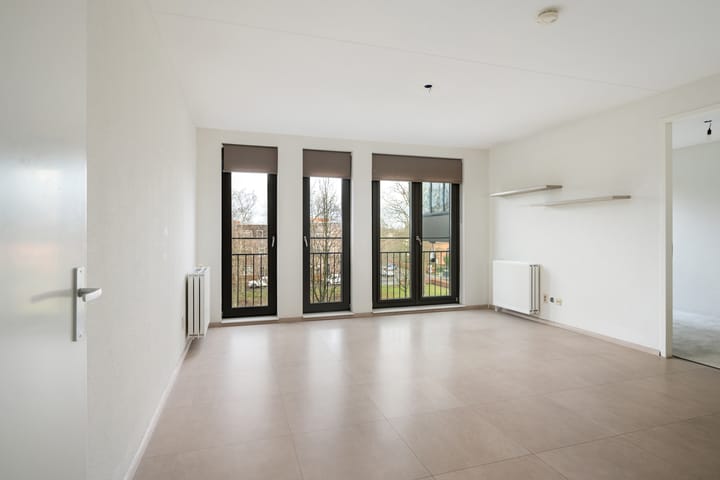 Photo 3 of Leerparkpromenade 358