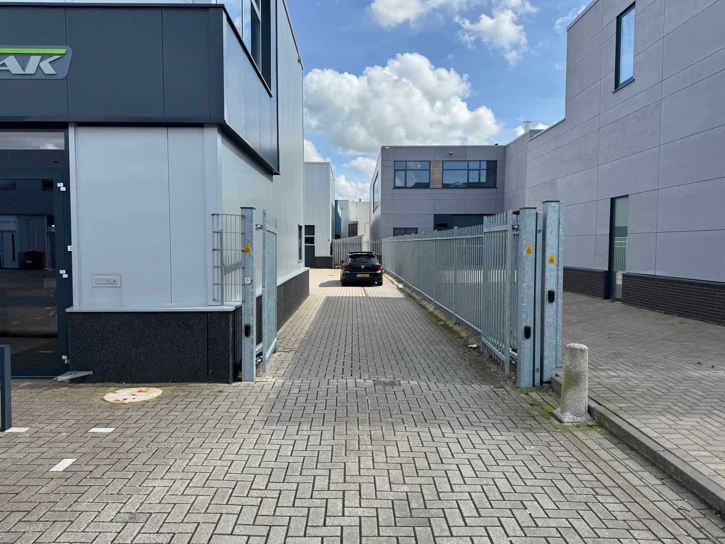 View photo 2 of Noordmeerstraat 7