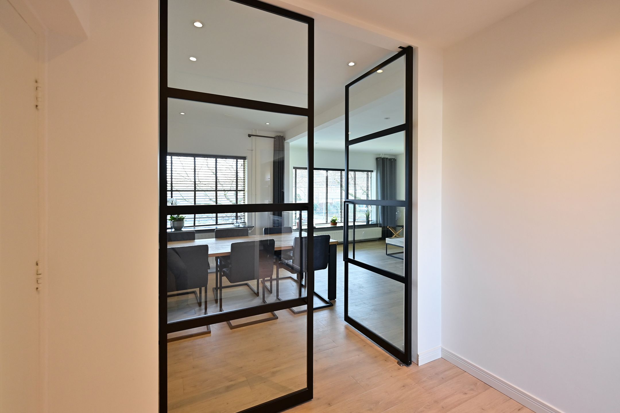 Photo 6 of Moerbeilaan 16