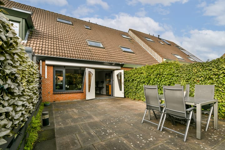 Photo 4 of Fie Carelsenstraat 26