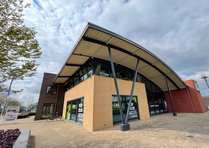 Stationsplein 8, Steenwijk