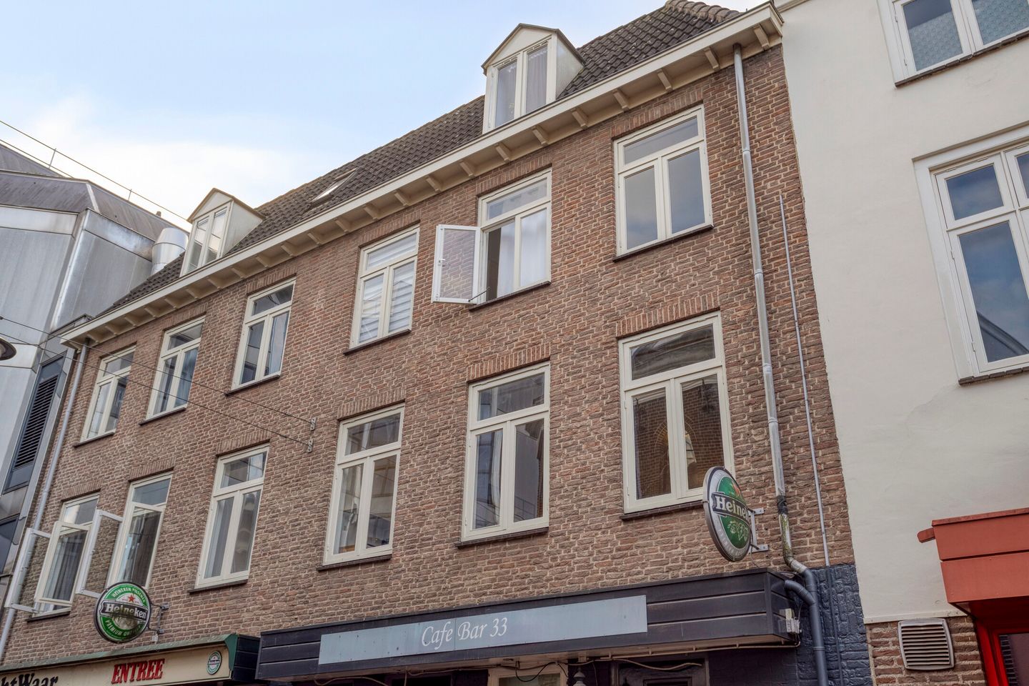 Photo 25 of Nieuwe Plein 8-2