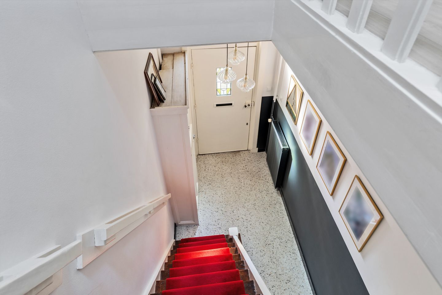 Photo 10 of van Duijvenvoordestraat 21