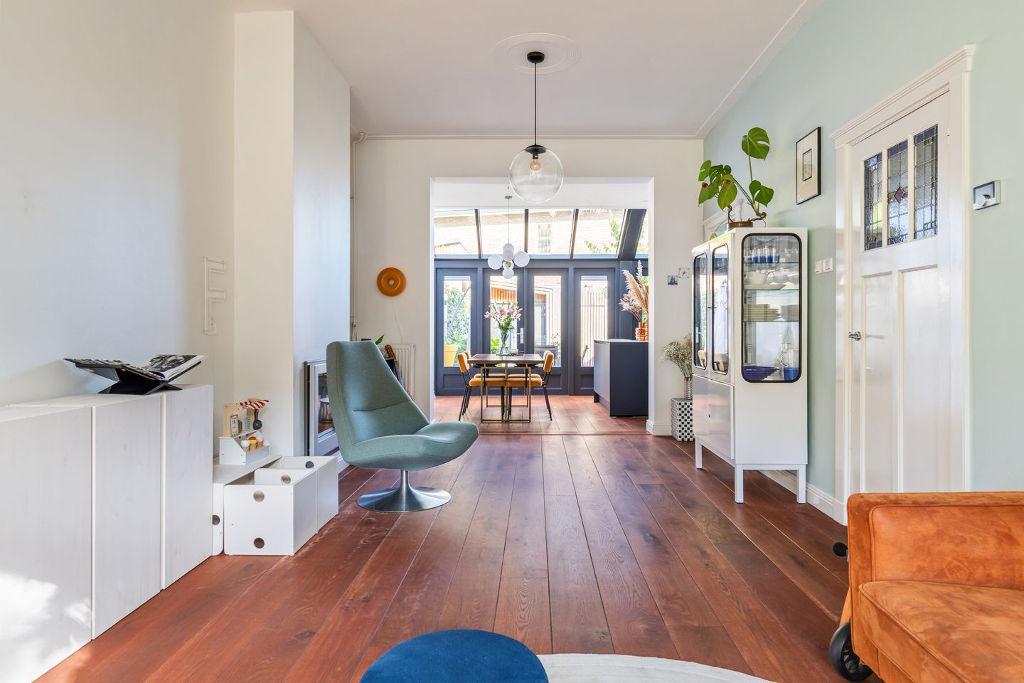 Photo 19 of van Duijvenvoordestraat 21