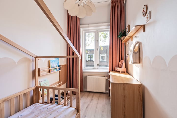 Foto 40 van van Duijvenvoordestraat 21