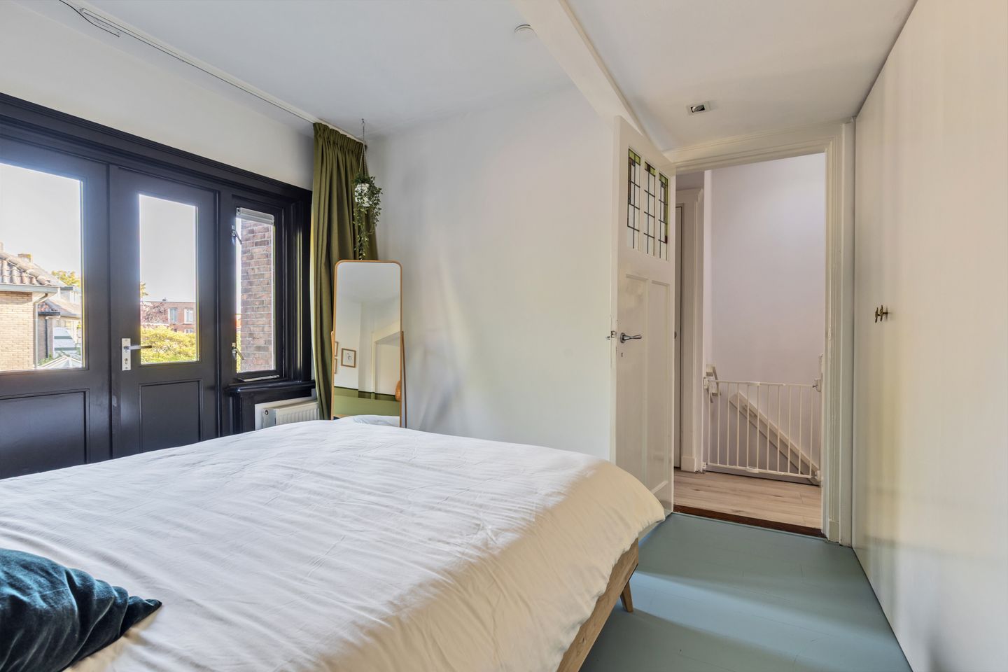 Photo 49 of van Duijvenvoordestraat 21