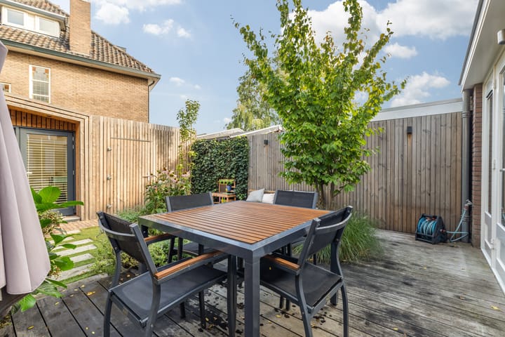 Foto 58 van van Duijvenvoordestraat 21