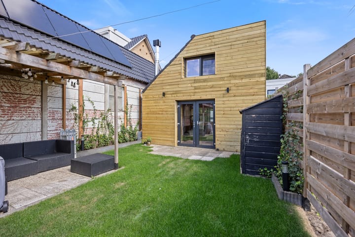 Foto 25 van Dijkstraat 12