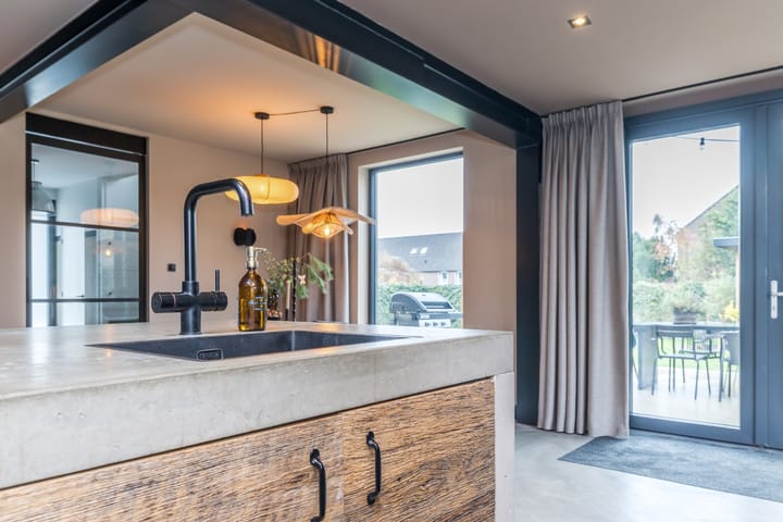 Photo 14 of Geleenstraat 23