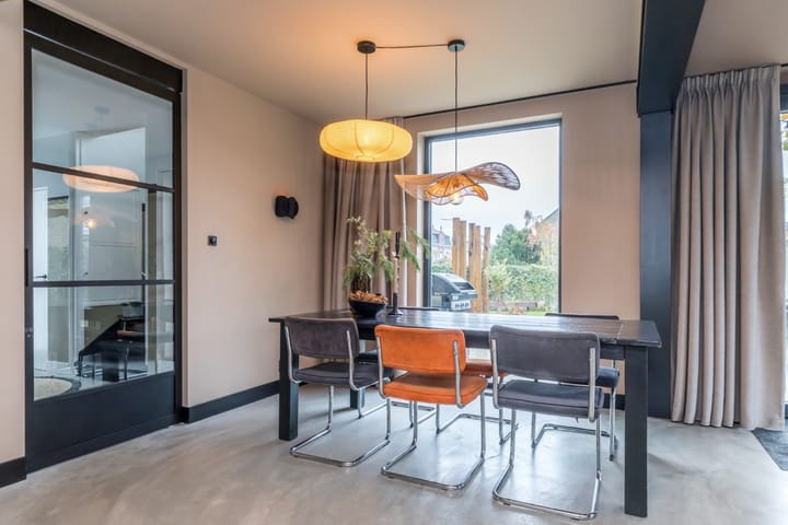 Photo 26 of Geleenstraat 23