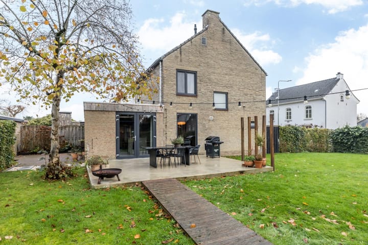 Photo 29 of Geleenstraat 23