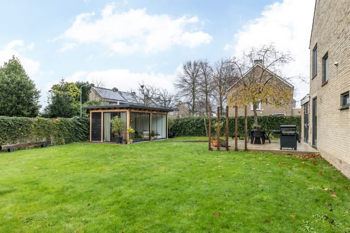 Photo 37 of Geleenstraat 23