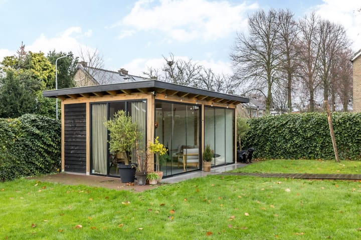 Photo 38 of Geleenstraat 23