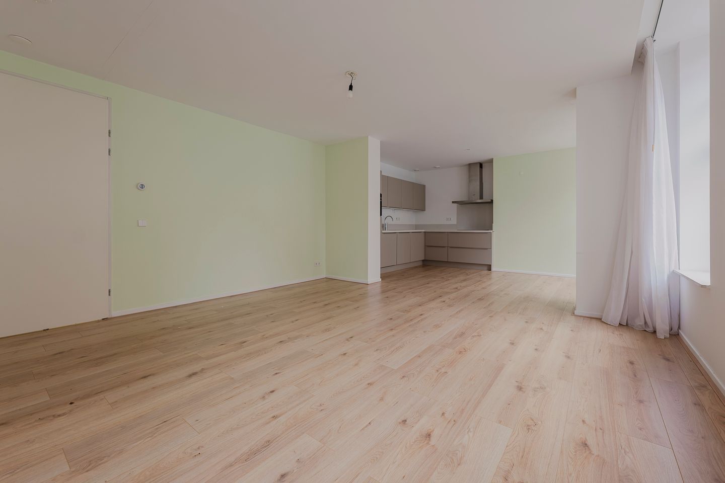 Photo 4 of Oostzaanstraat 127