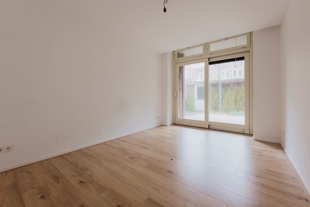 Photo 8 of Oostzaanstraat 127