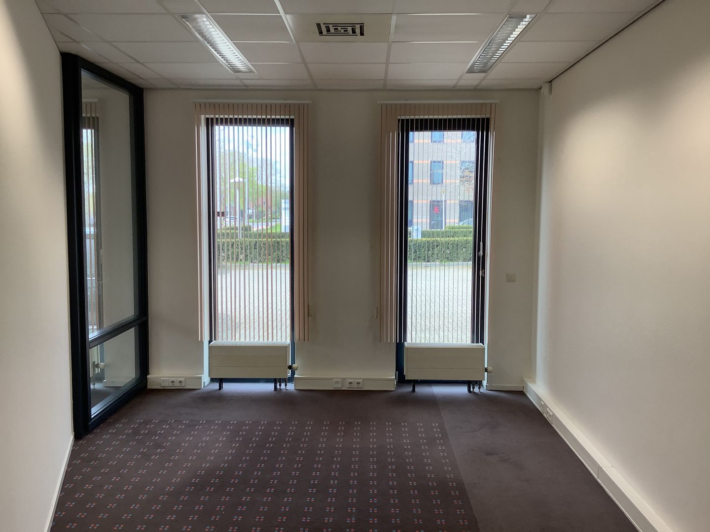 Bekijk foto 5 van Stationsplein 8