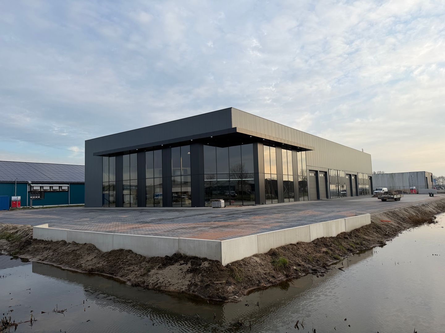 View photo 1 of Hellingbaas 2A t/m 2K