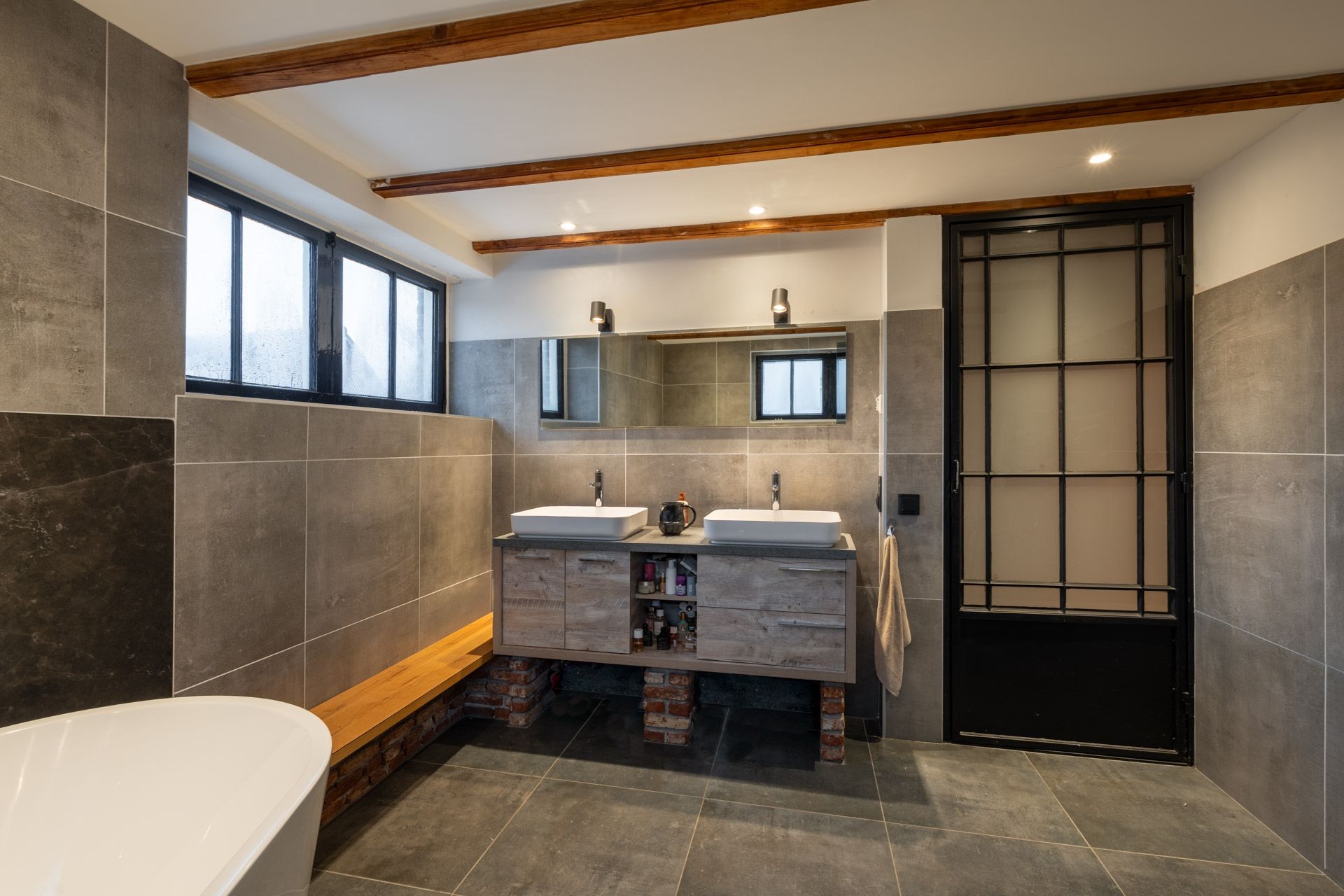 Foto 18 van Poulinkstraat 3