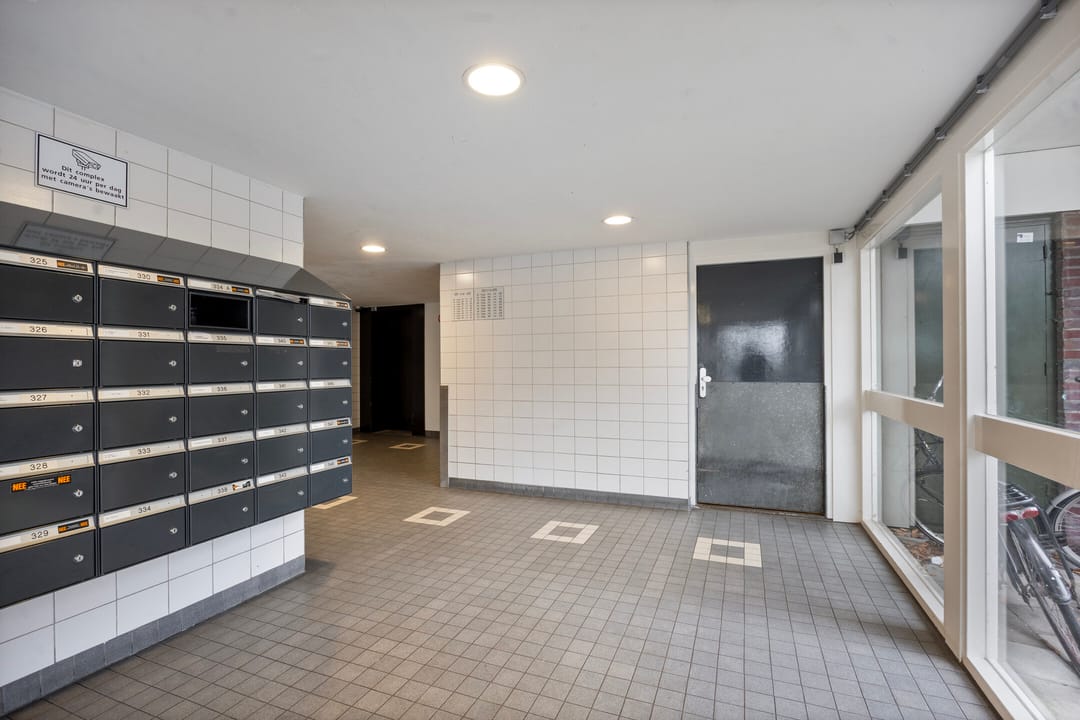 Foto 17 van Westervenne 308-A