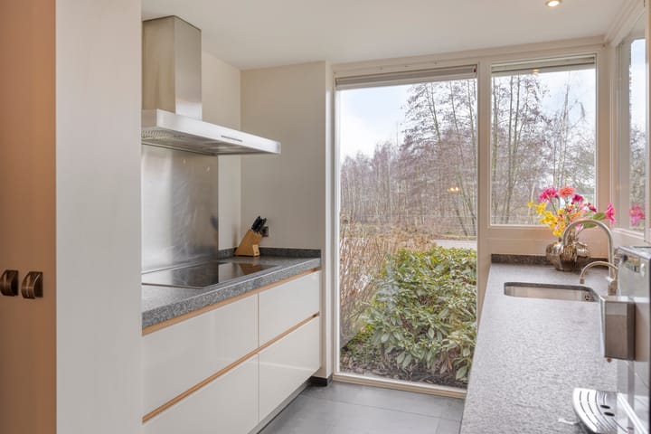 Foto 15 van Ommenstraat 54