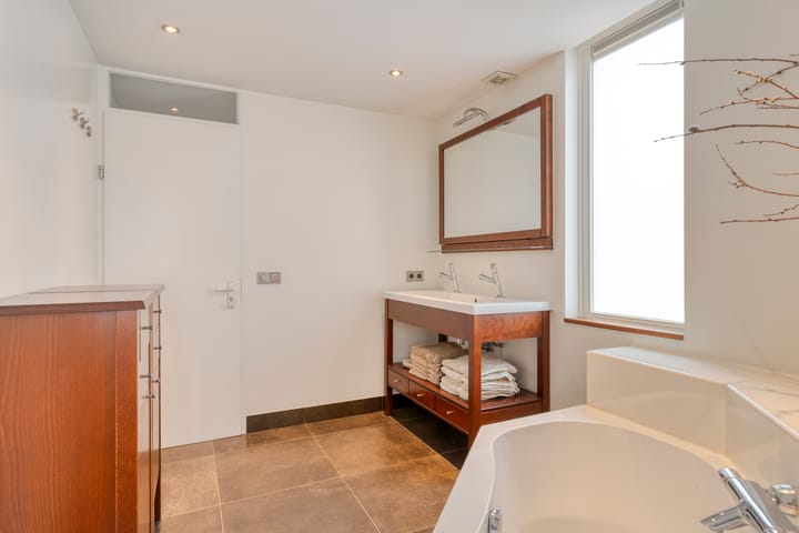 Foto 24 van Ommenstraat 54