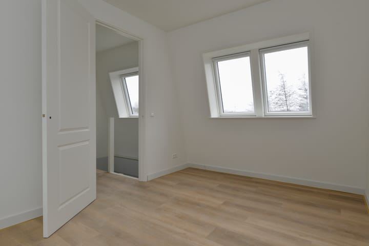 Photo 4 of Beresteinseweg 56-C