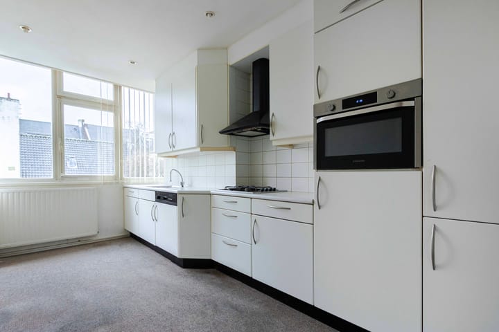 Foto 12 van Louis van der Maesenstraat 3