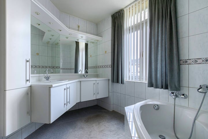 Foto 16 van Louis van der Maesenstraat 3