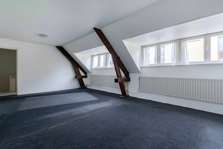 Foto 23 van Louis van der Maesenstraat 3