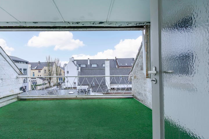 Foto 25 van Louis van der Maesenstraat 3