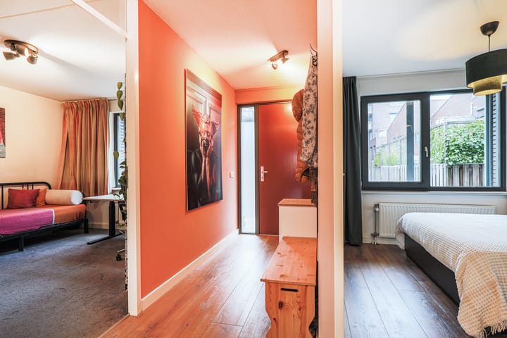 Photo 3 of Zeeuwsestraat 6