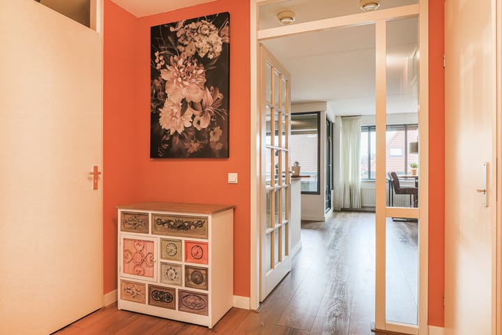 Photo 8 of Zeeuwsestraat 6