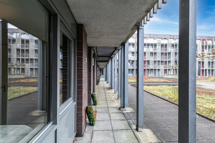 Photo 38 of Zeeuwsestraat 6