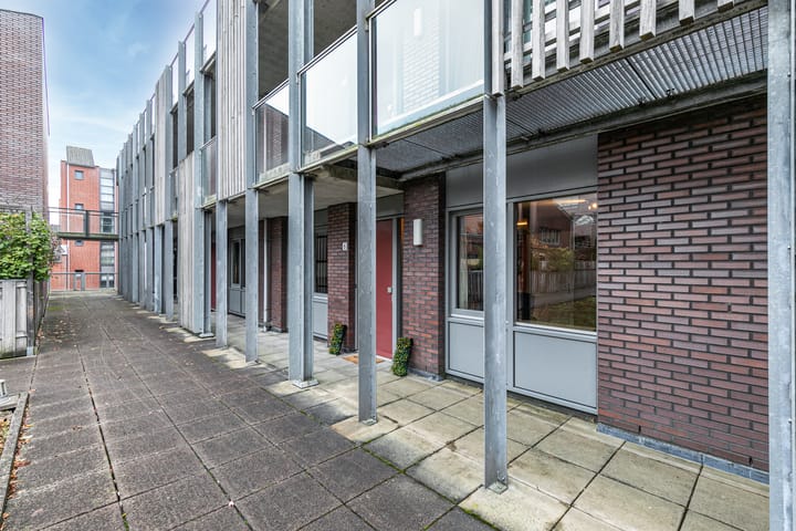 Photo 39 of Zeeuwsestraat 6