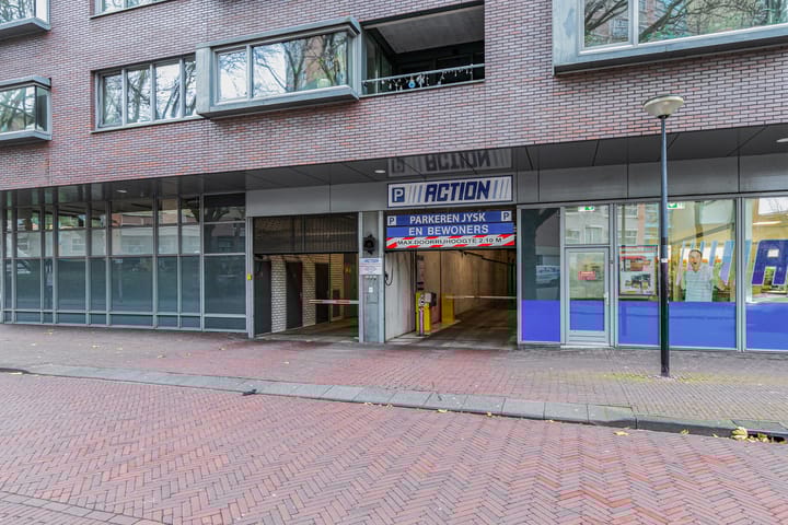 Photo 41 of Zeeuwsestraat 6