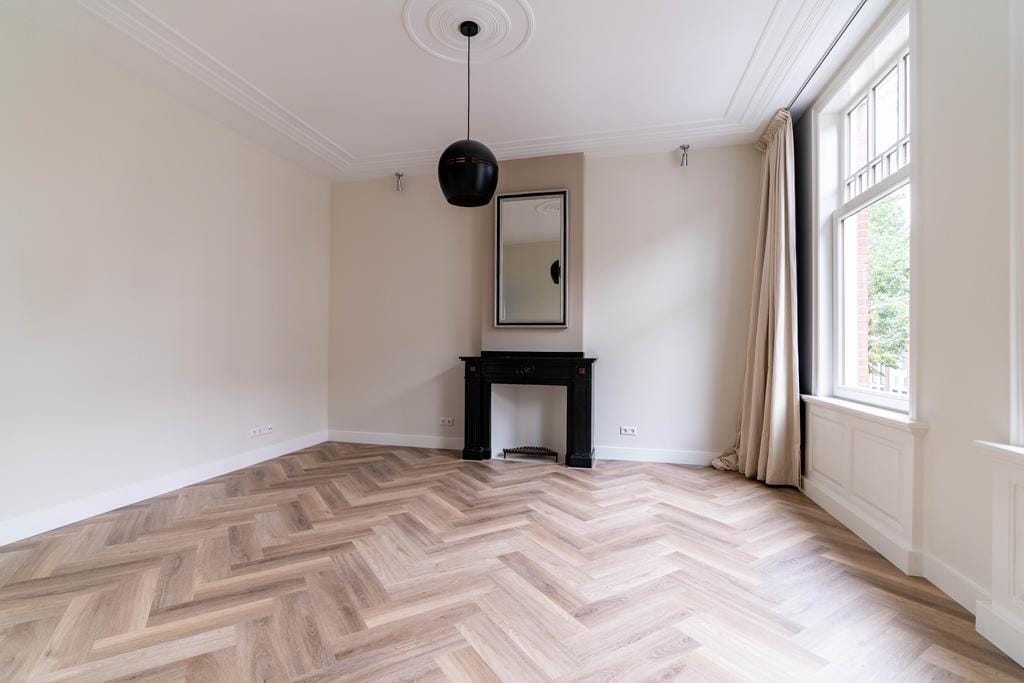 Photo 11 of Jacob van der Doesstraat 2-C