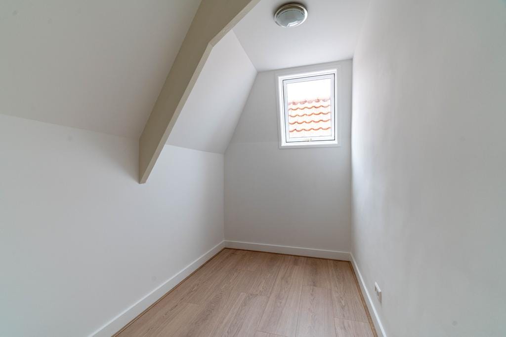 Photo 42 of Jacob van der Doesstraat 2-C