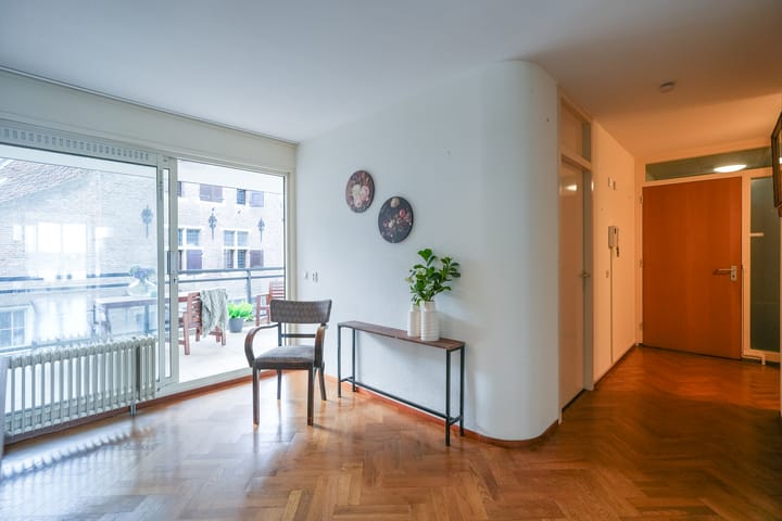 Photo 11 of Waalkade 35