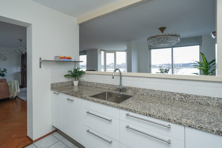 Photo 19 of Waalkade 35