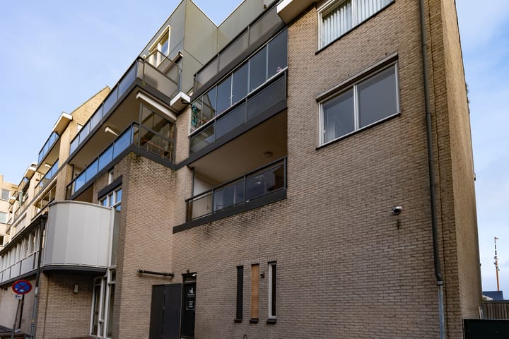 Photo 40 of Waalkade 35