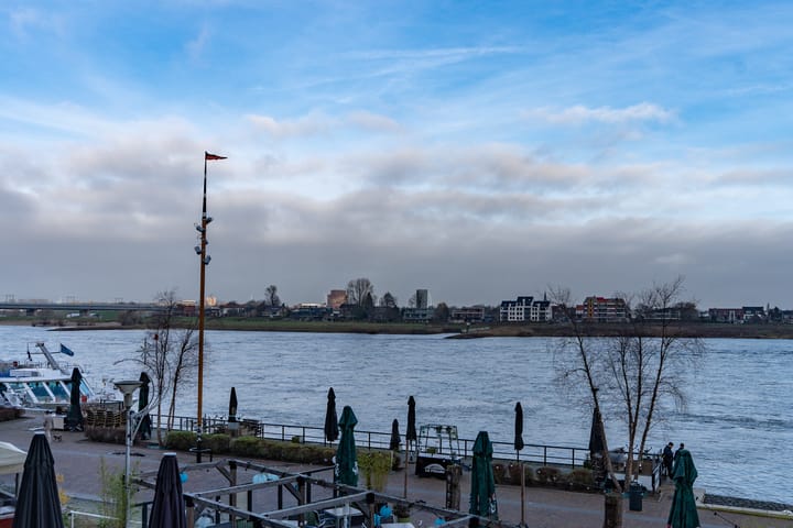 Photo 42 of Waalkade 35