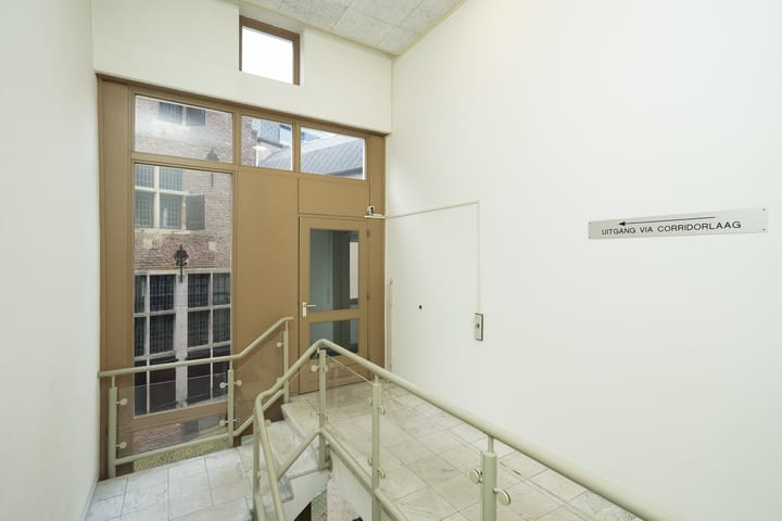 Photo 38 of Waalkade 35