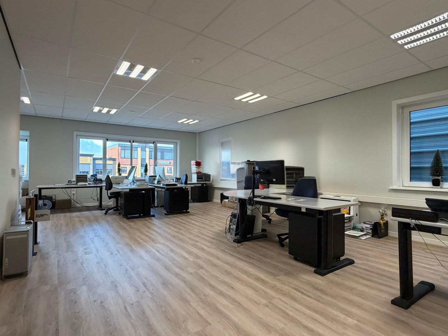 View photo 2 of Julianaweg 200-a