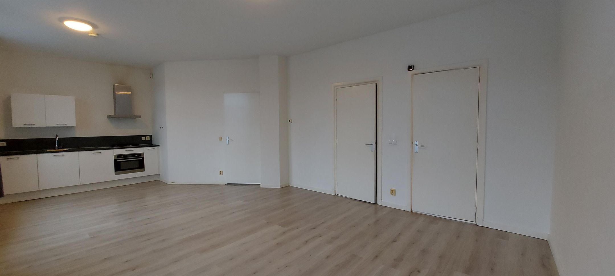 Foto 6 van Oranjeboomstraat 143